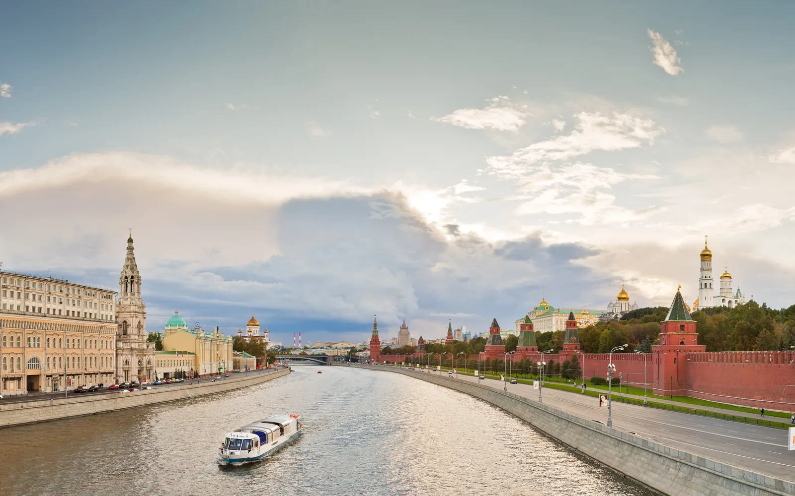 Кремль и Москва-река