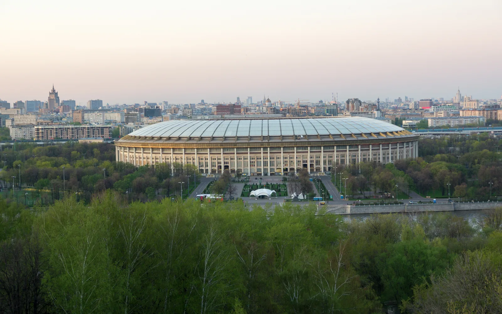 Лужники